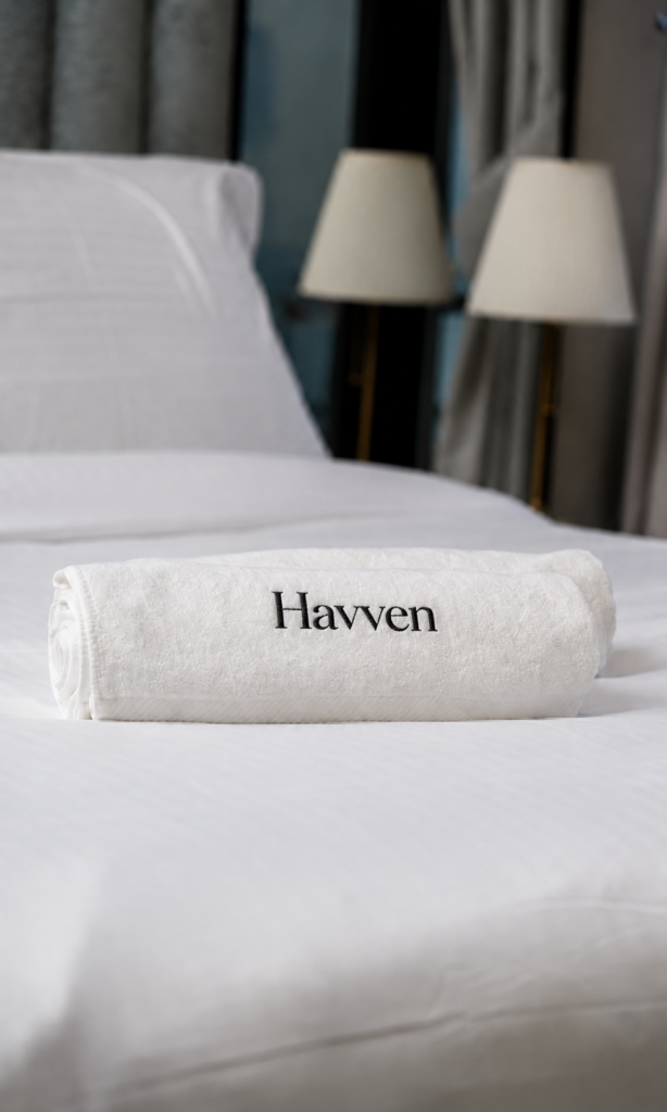 Draps et serviettes propres, pliés et prêts à livrer